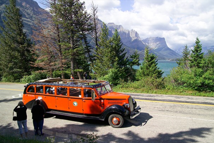 Red Bus-Glacier National Park US