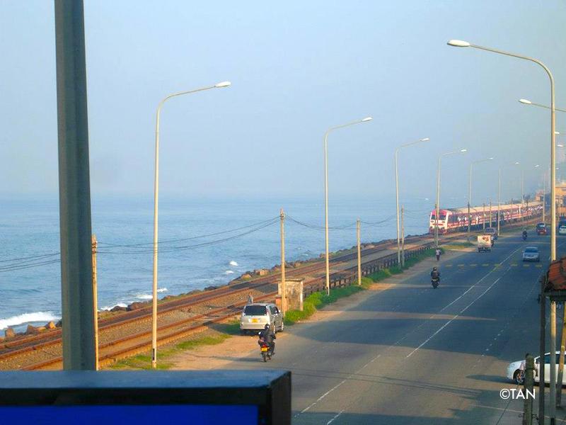 Colombo train