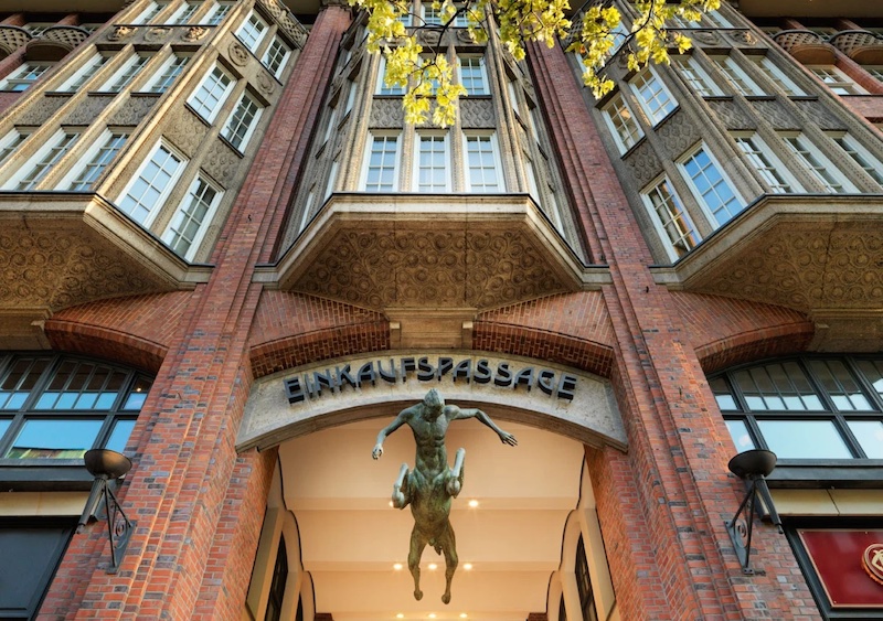 Conrad Hamburg, Levantehaus building