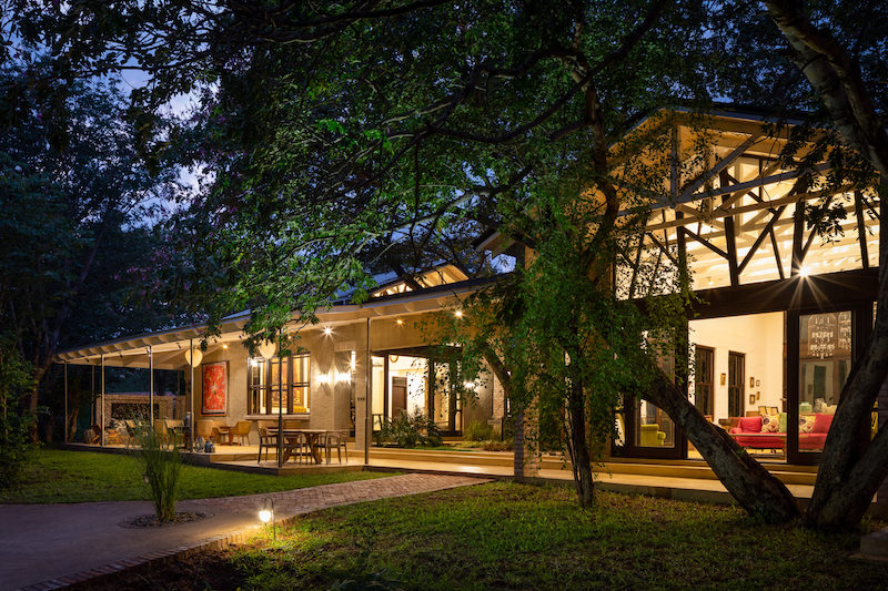 Mbano Manor Hotel Victoria Falls by Mantis