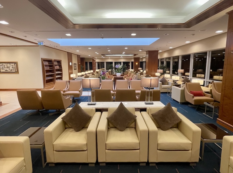 The exclusive Emirates lounge at Dusseldorf Airport
